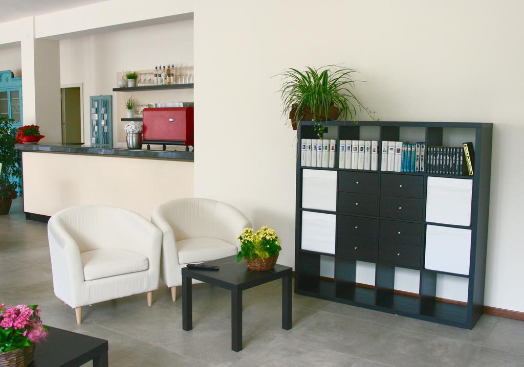 טוסקולנו מדרנו Residenza Hotel Garden מראה חיצוני תמונה