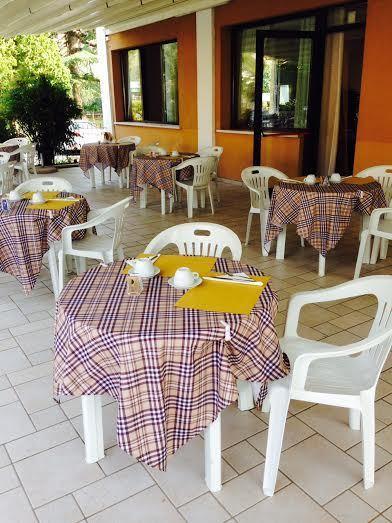 טוסקולנו מדרנו Residenza Hotel Garden מראה חיצוני תמונה